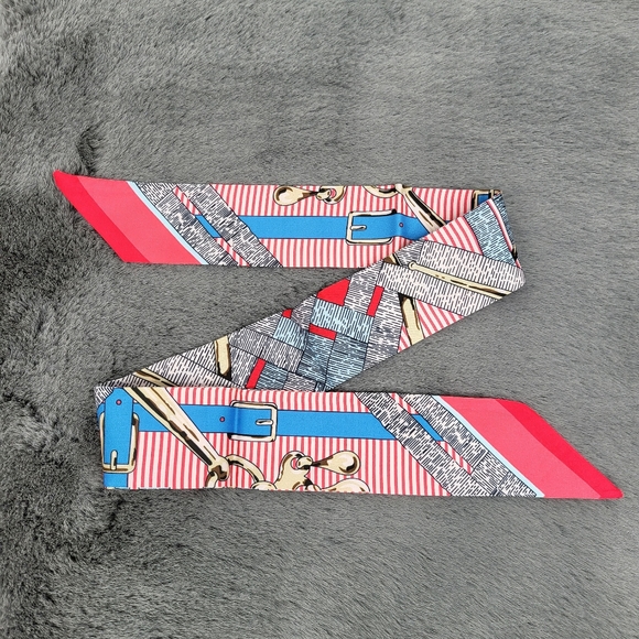 New Print Silk Skinny Scarf Twilly - Picture 4 of 5